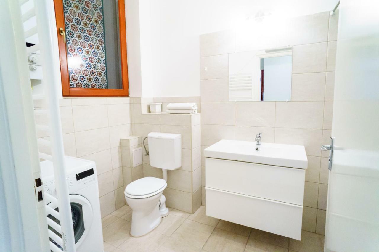 Budapest Kingdom Apartment Central & Car Parking On-Site & Aircon & Quiet & Family Friendly Exterior photo
