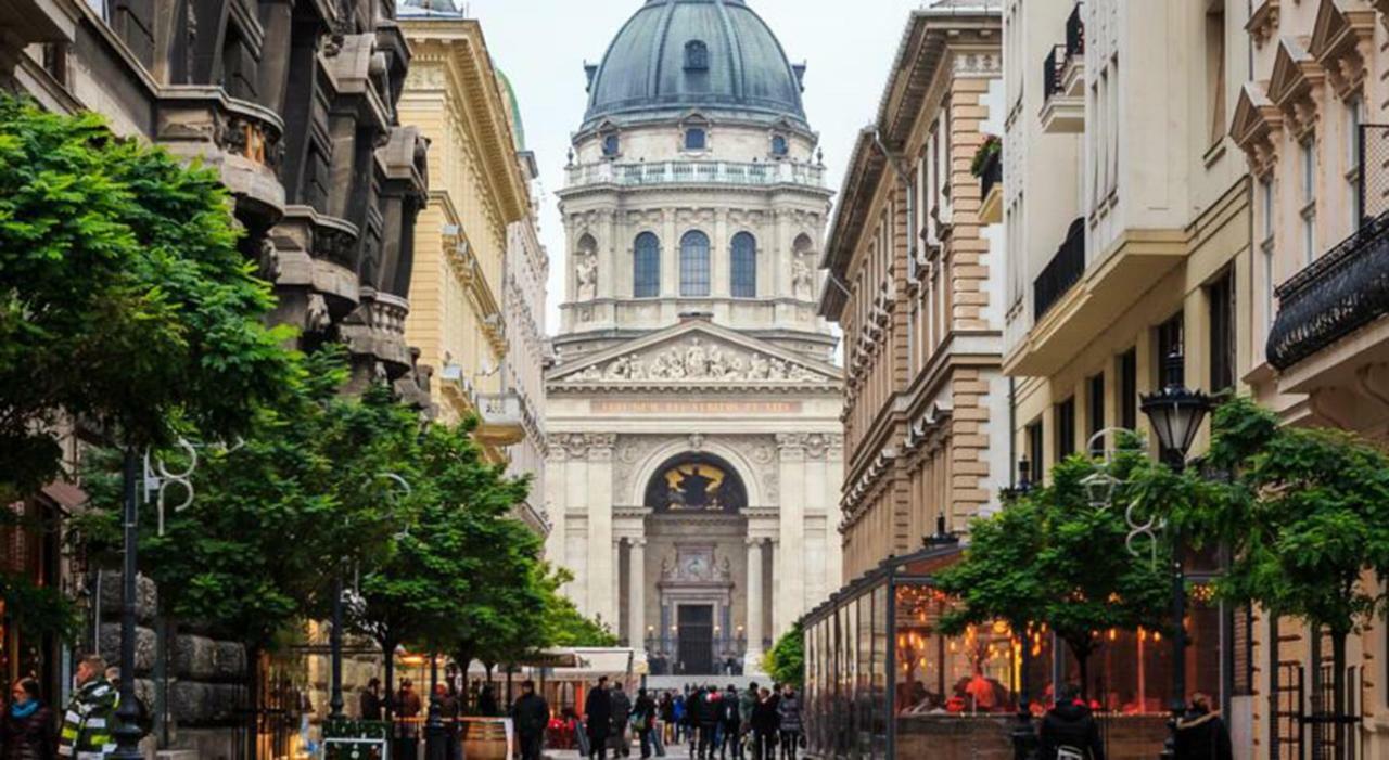 Budapest Kingdom Apartment Central & Car Parking On-Site & Aircon & Quiet & Family Friendly Exterior photo